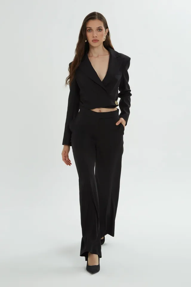 Set with Cropped Jacket and Trousers
