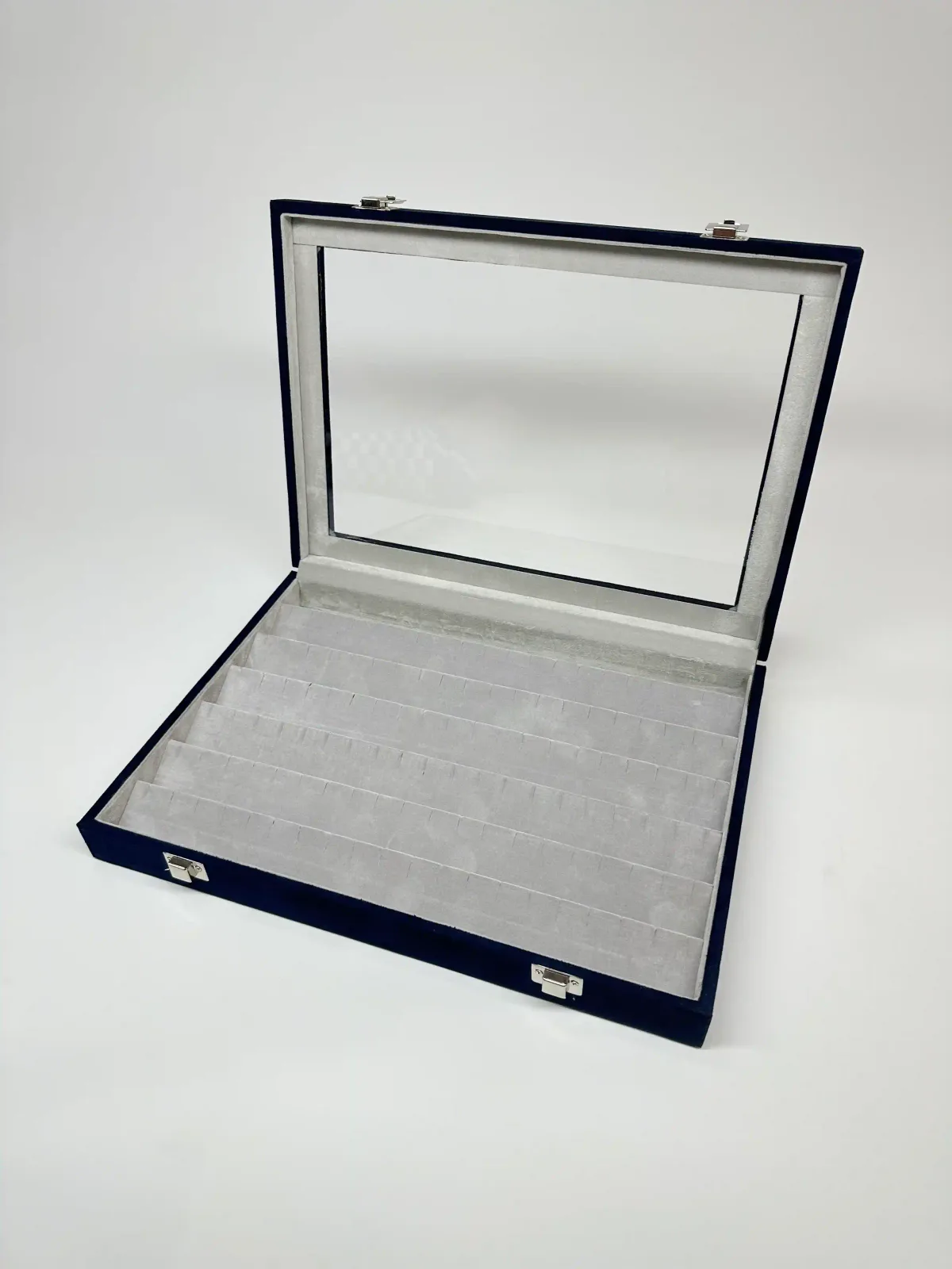 Glass-lid earring box