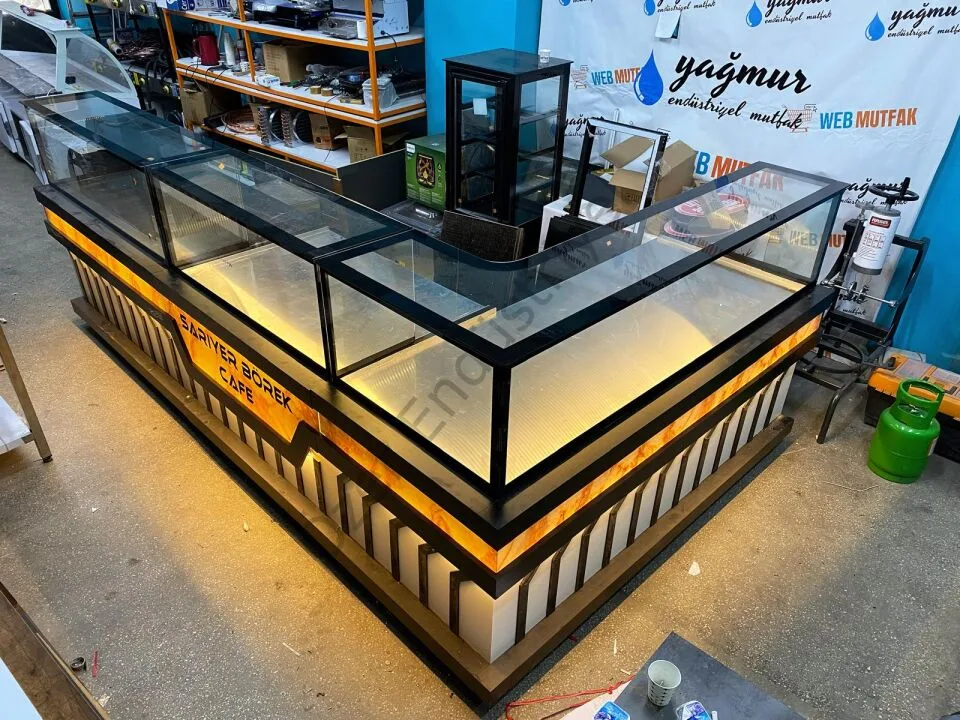 طاولة عرض معجنات (بورِك) بشكل L مسخّنة