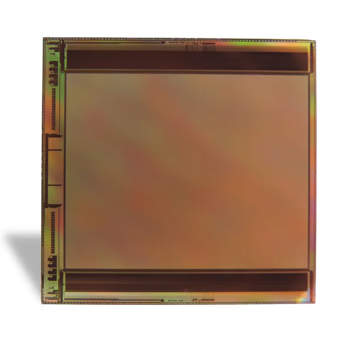 MT12815CA1 CTIA readout IC (ROIC) for SWIR detectors