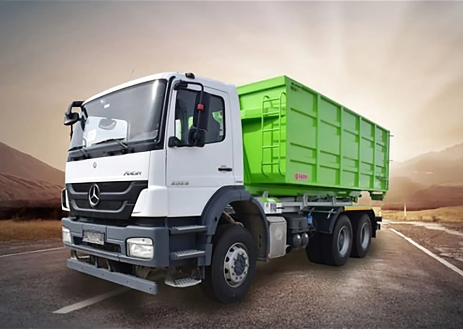 Hooklift container lifter