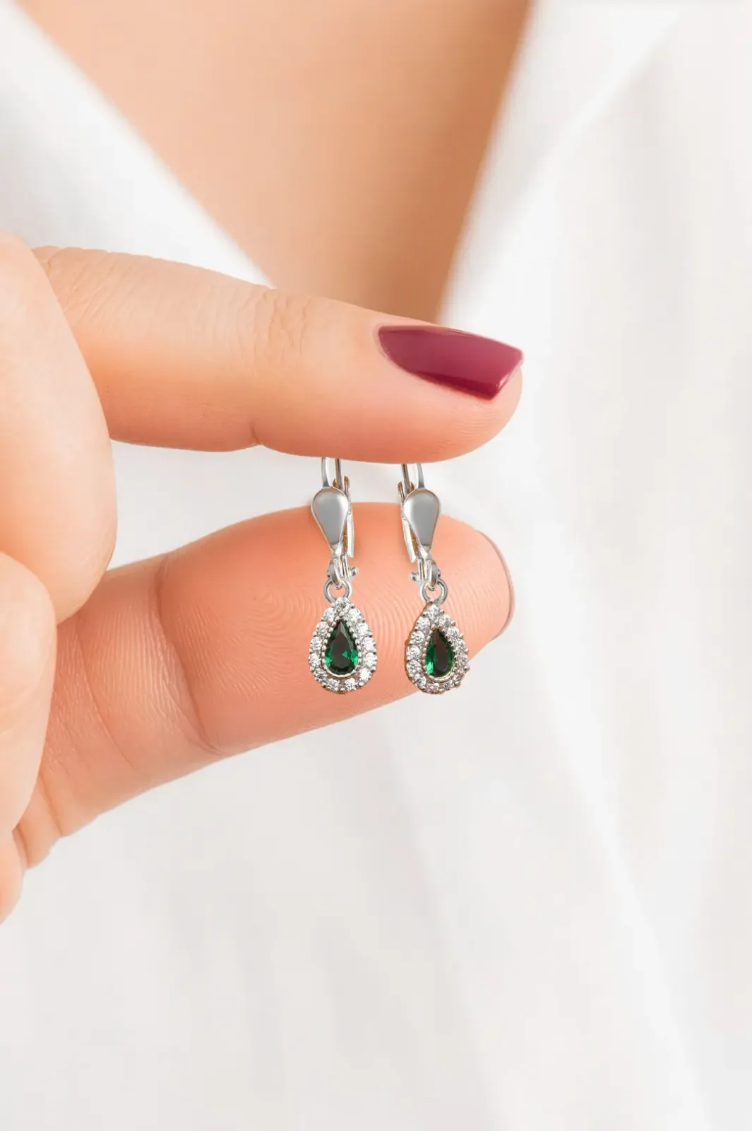 KG183 children's 925 silver green-stone earrings