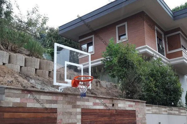 Villa-type training basketball hoop