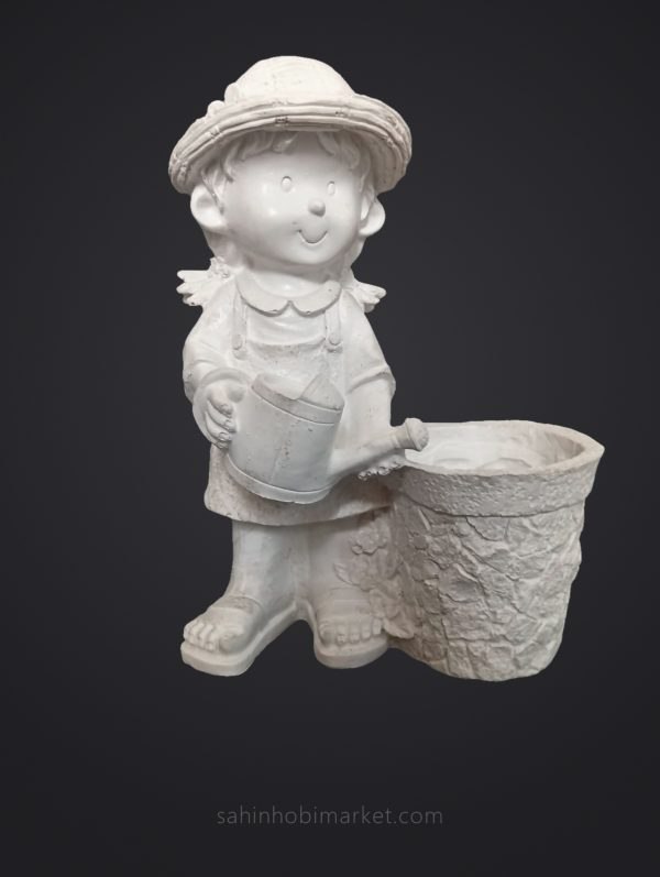 HB749 Girl with bucket