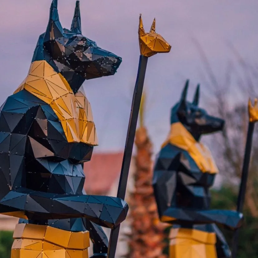 تمثال أنوبيس معدني